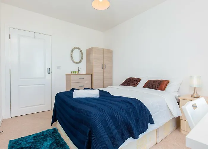 Lamington Heights - Deluxe Guest Room 2