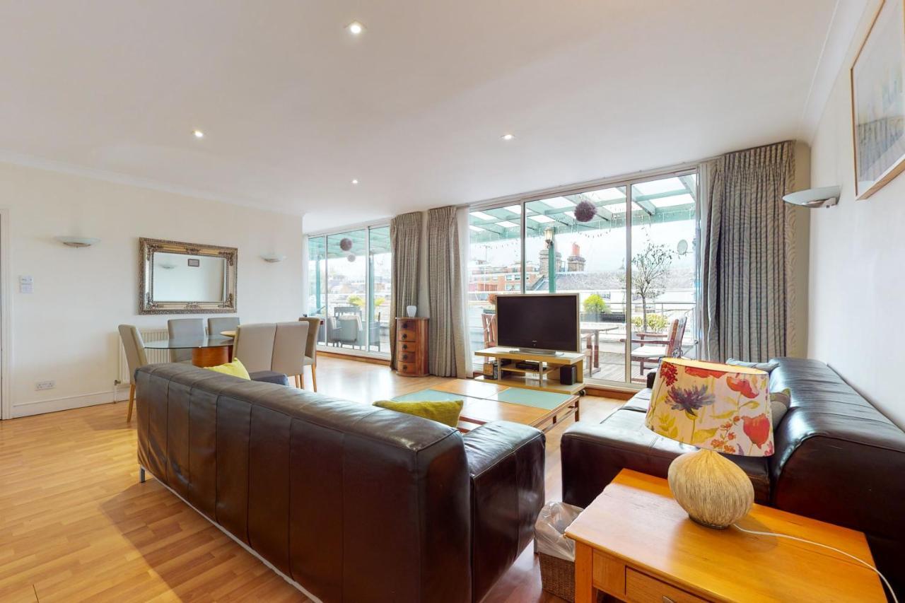 Hertford Court Apartahotel 3*