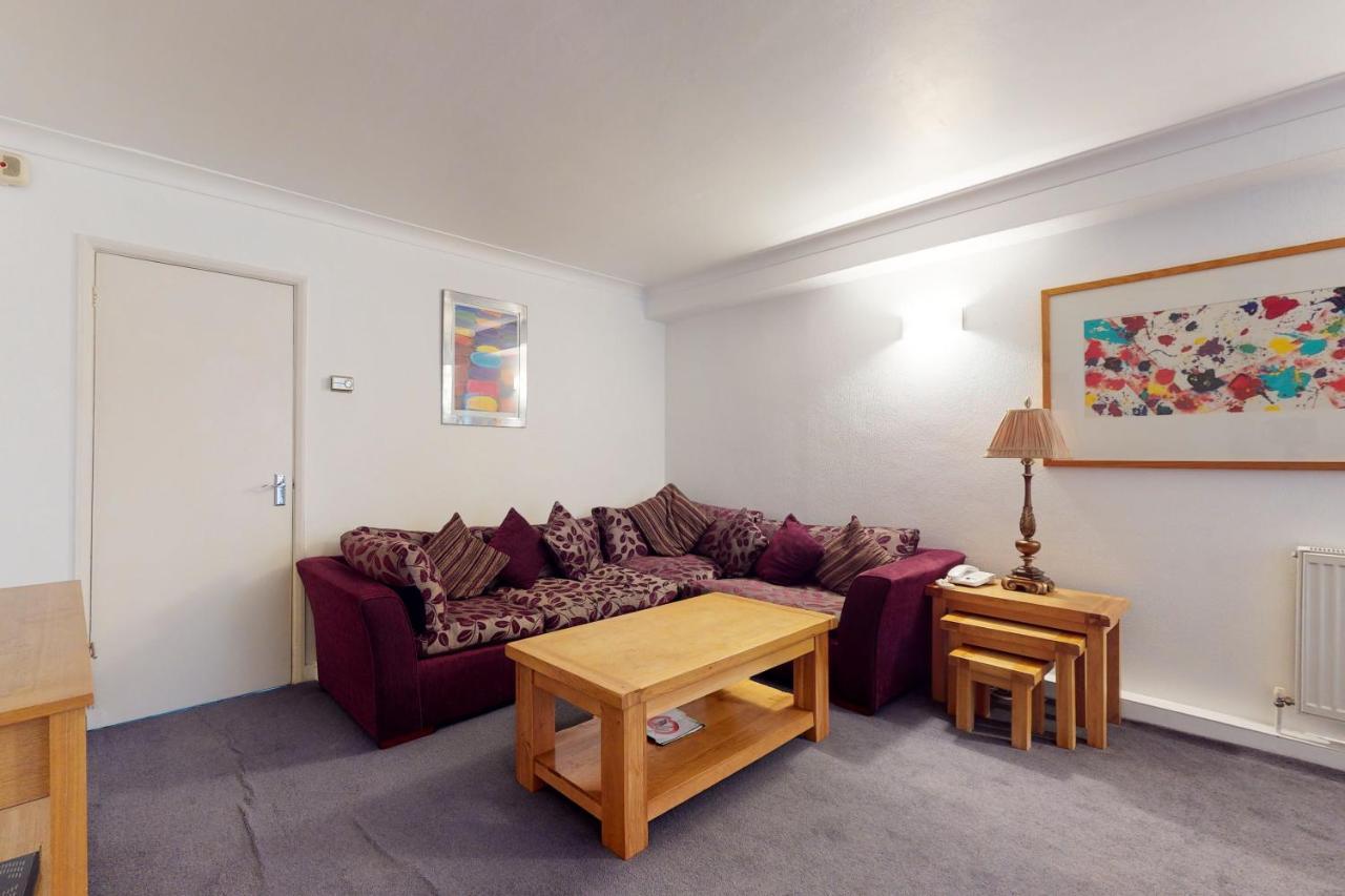 Hertford Court Apartahotel