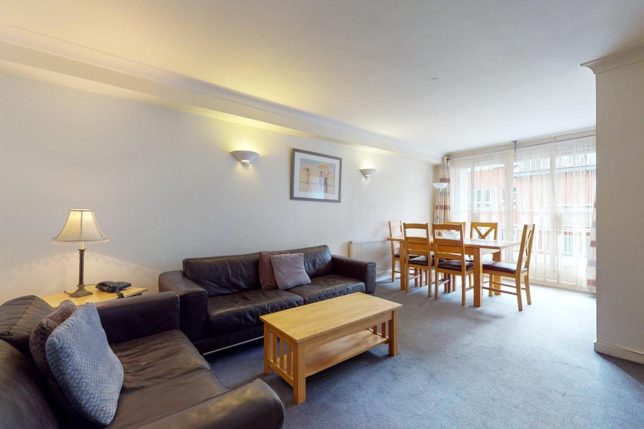 Apartahotel Hertford Court 3*