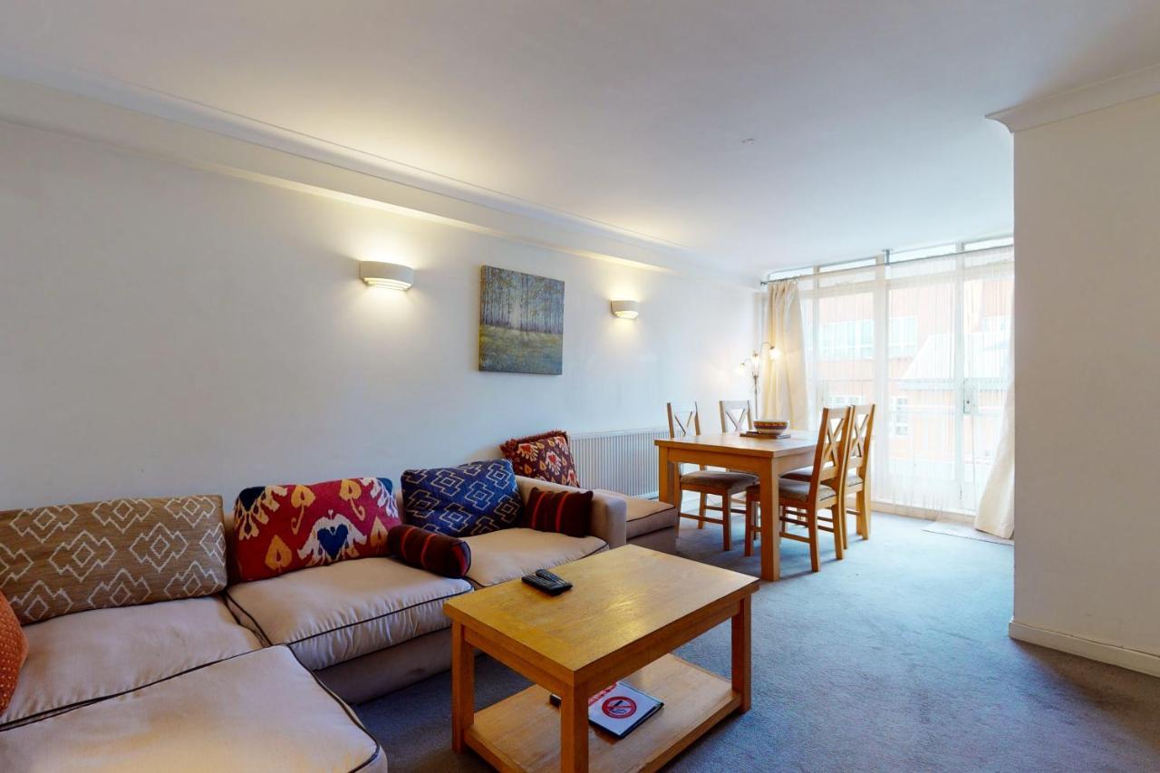 Hertford Court Apartahotel
