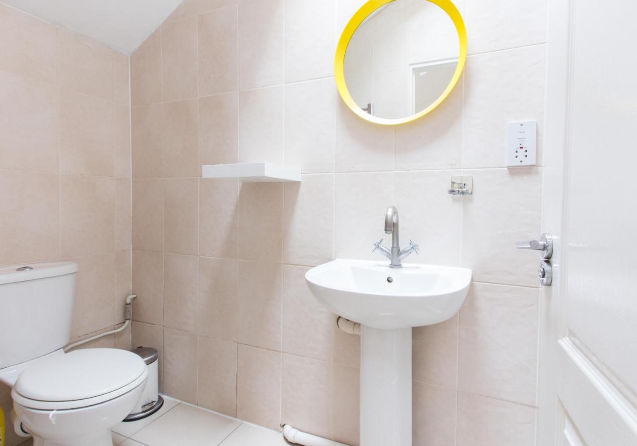 Tooting Broadway Studios & Rooms By Primecityhosts Pensión Londres