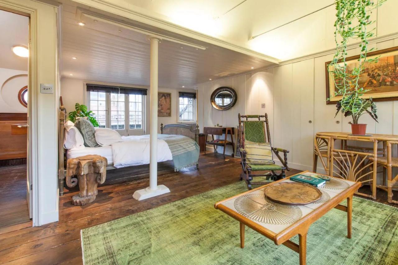 Princelet Town & Board * London