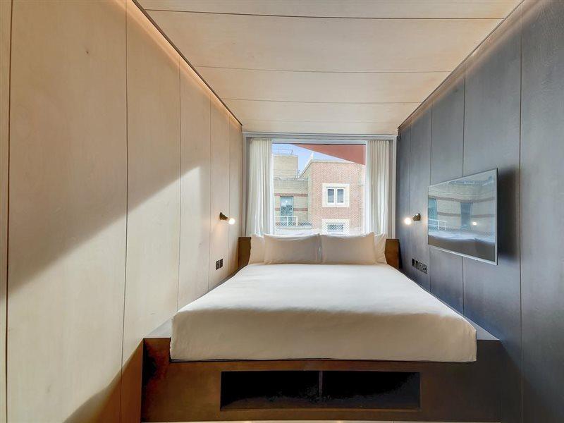 Apartment Stow Away Waterloo London