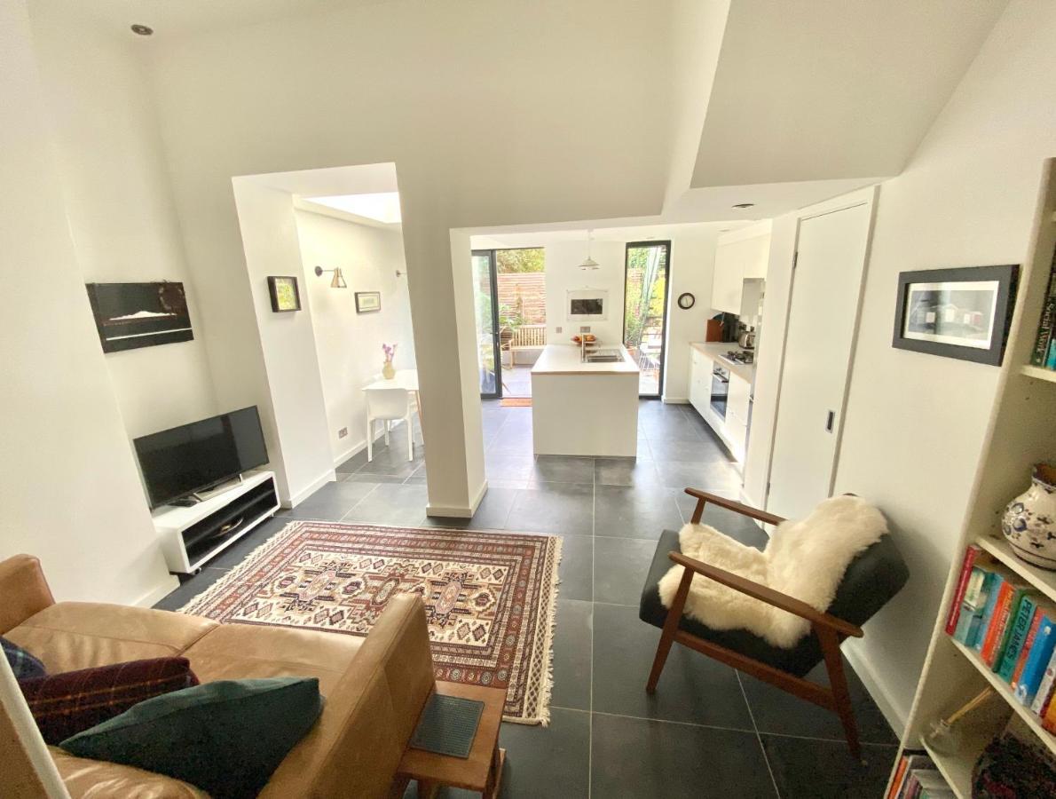 Stunning With Garden In The Heart Of Hackney, East Apartamento Londres