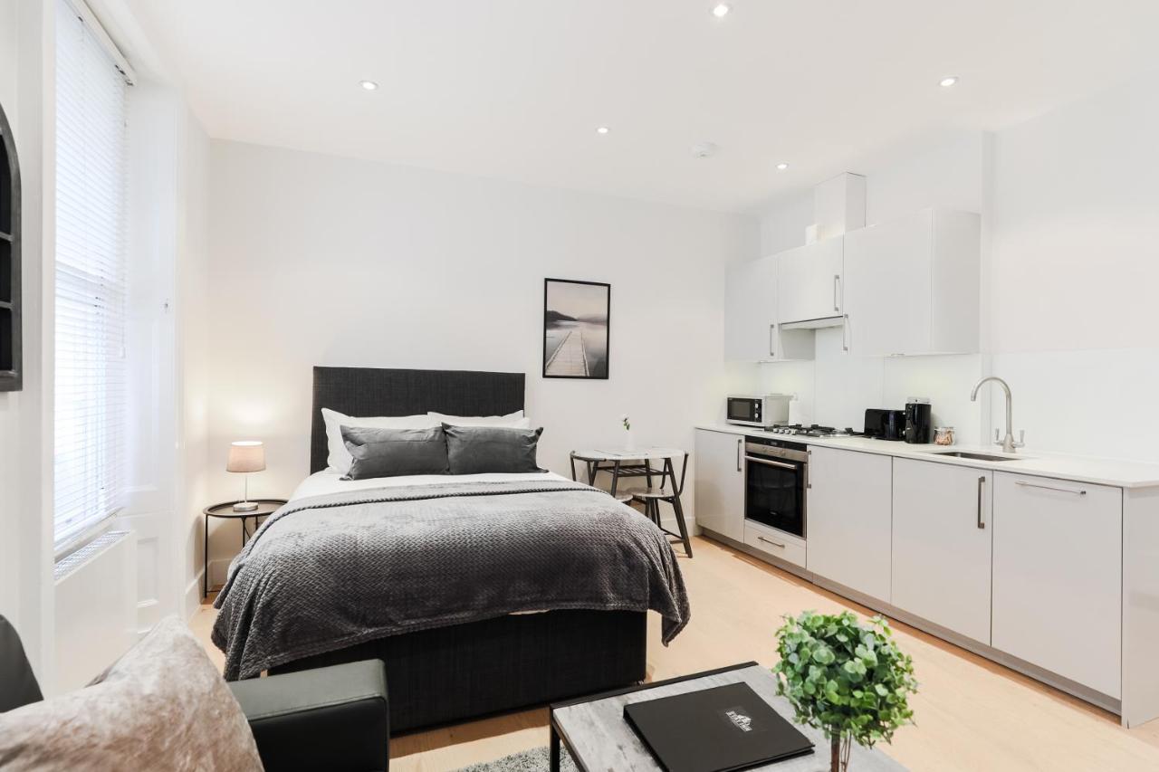 Apartahotel Oxford Street 3*