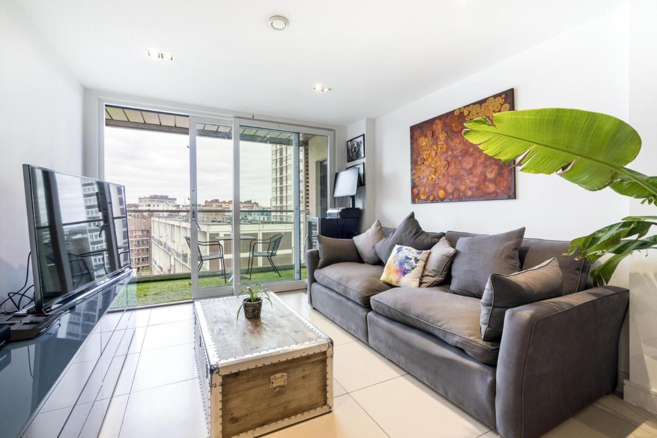 1br Penthouse Flat In East Appartement Londen