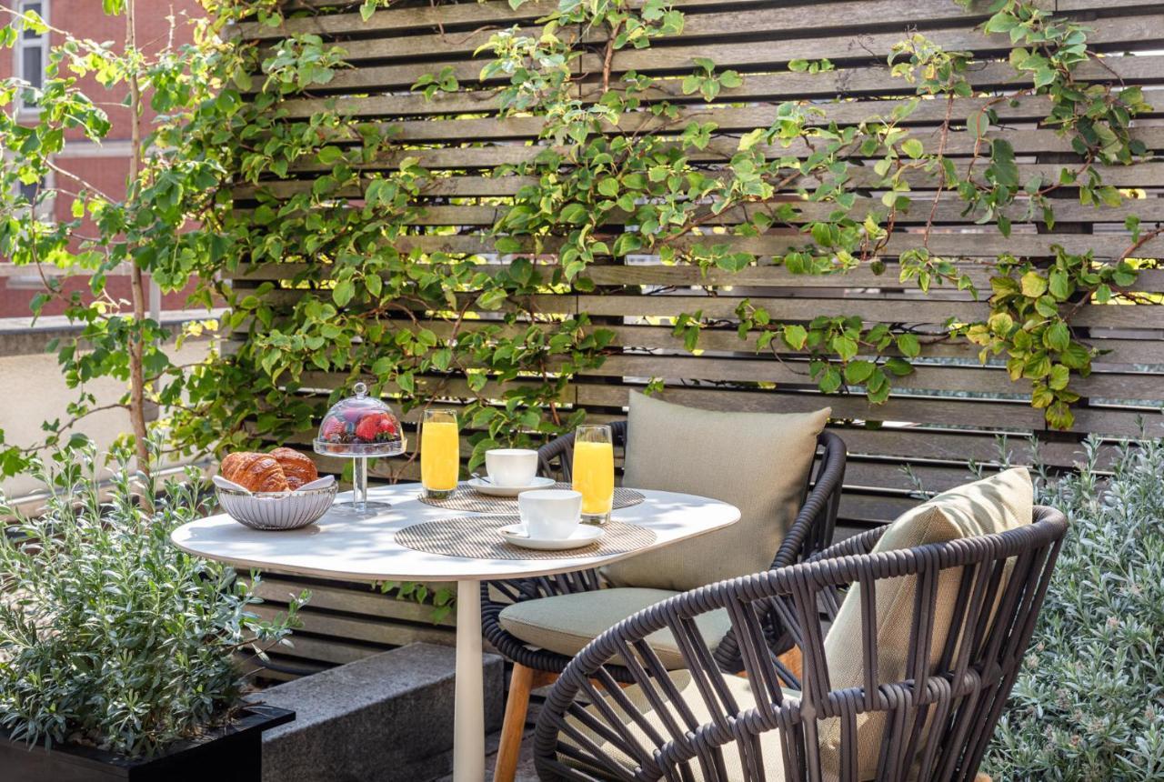 Four Seasons At Park Lane 5*
