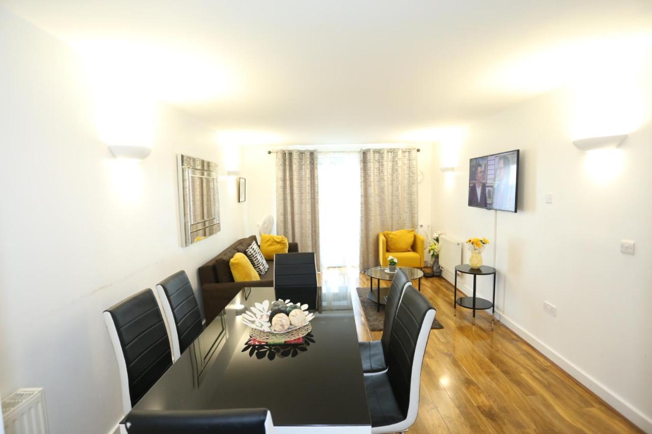 Lovely View 2 Beds 2 Bath Apartment, Apartamento