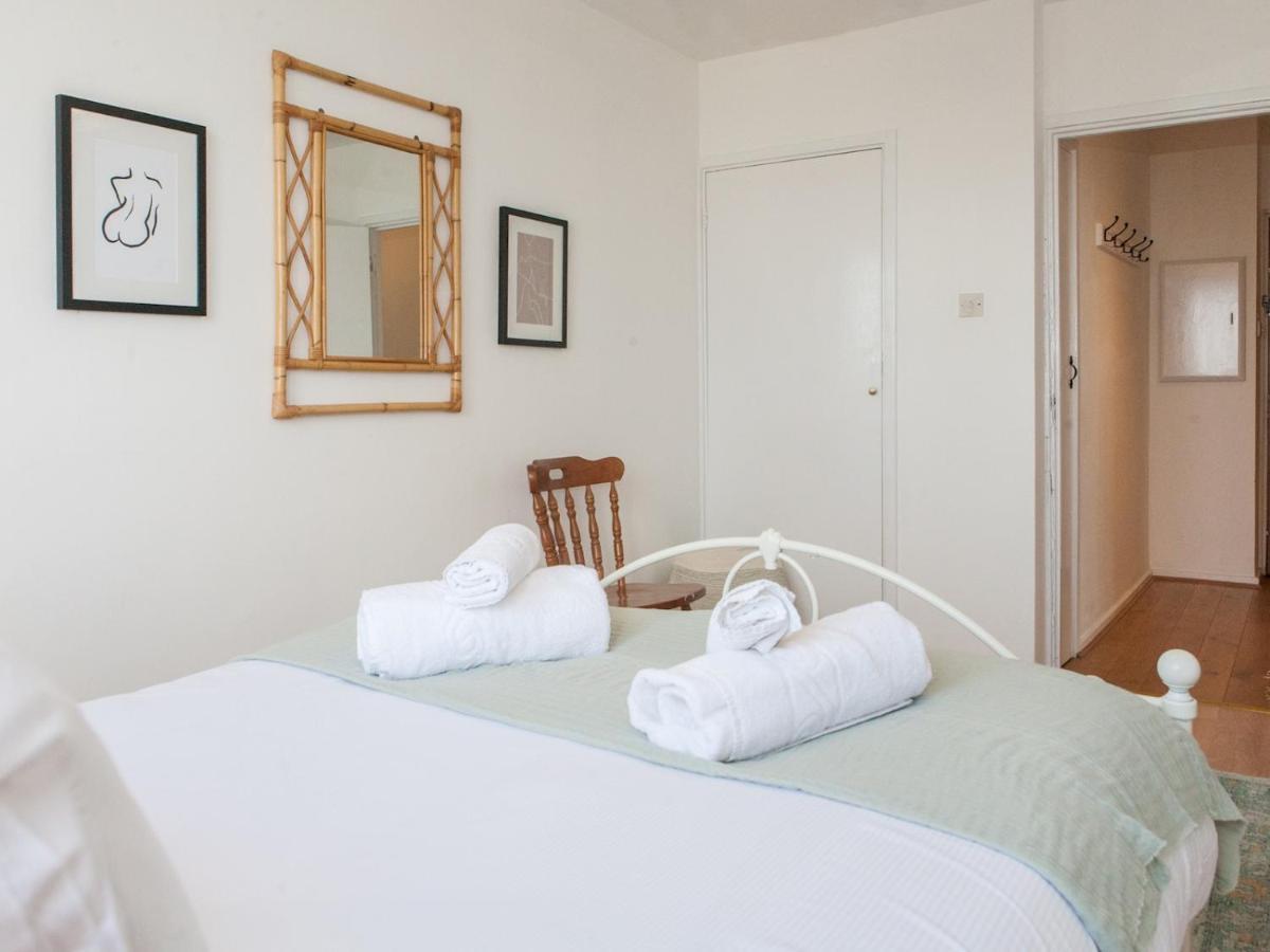 Pass The Keys Spacious 2bedroom Flat With Views In Bridge * Londres