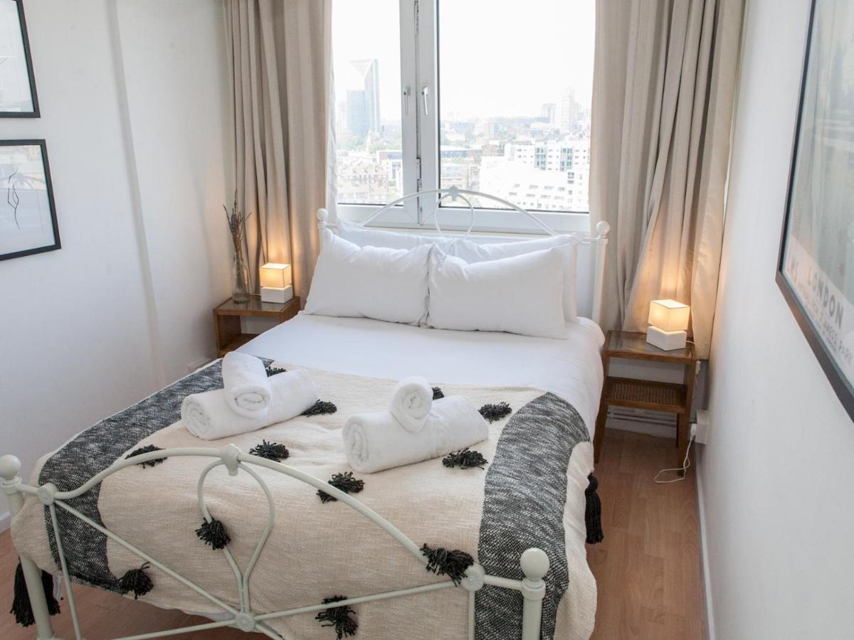 Pass The Keys Spacious 2bedroom Flat With Views In Bridge *
