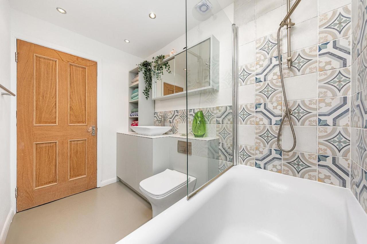 Veeve - Cosy In The Heart Of Angel