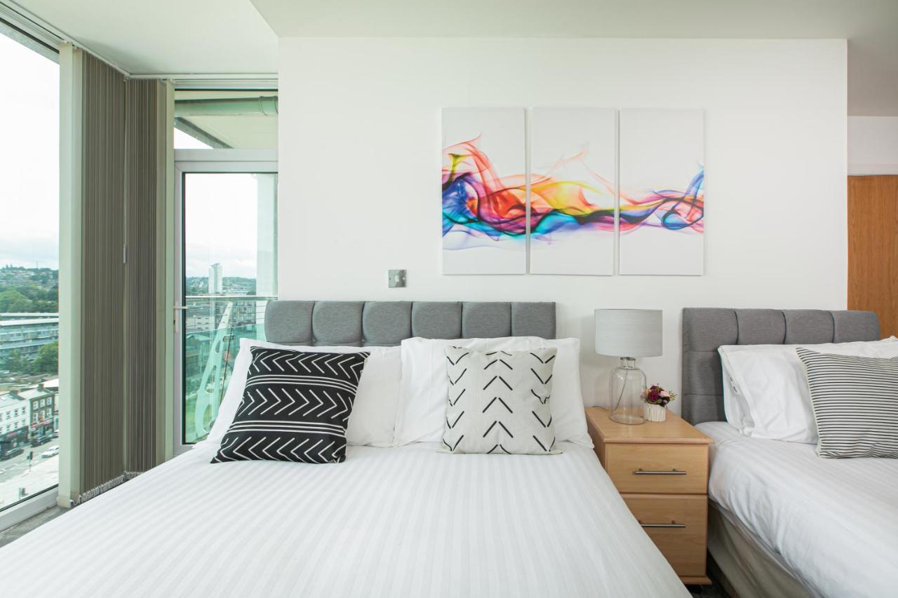 Skyvillion - 3bed Penthouse Near Airport, O2 Arena, Excel Centre With Parking * Londres