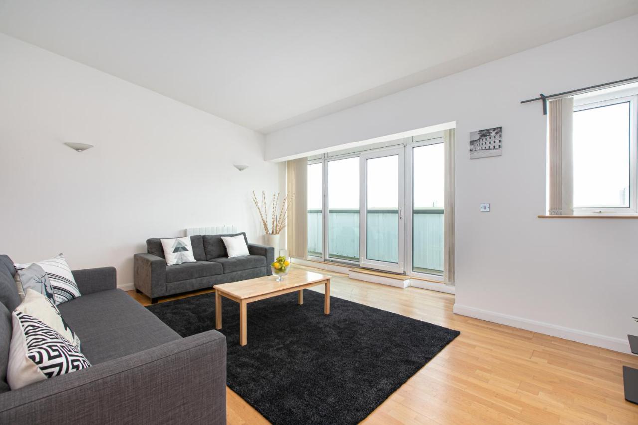 Skyvillion - 3bed Penthouse Near Airport, O2 Arena, Excel Centre With Parking Apartamento *