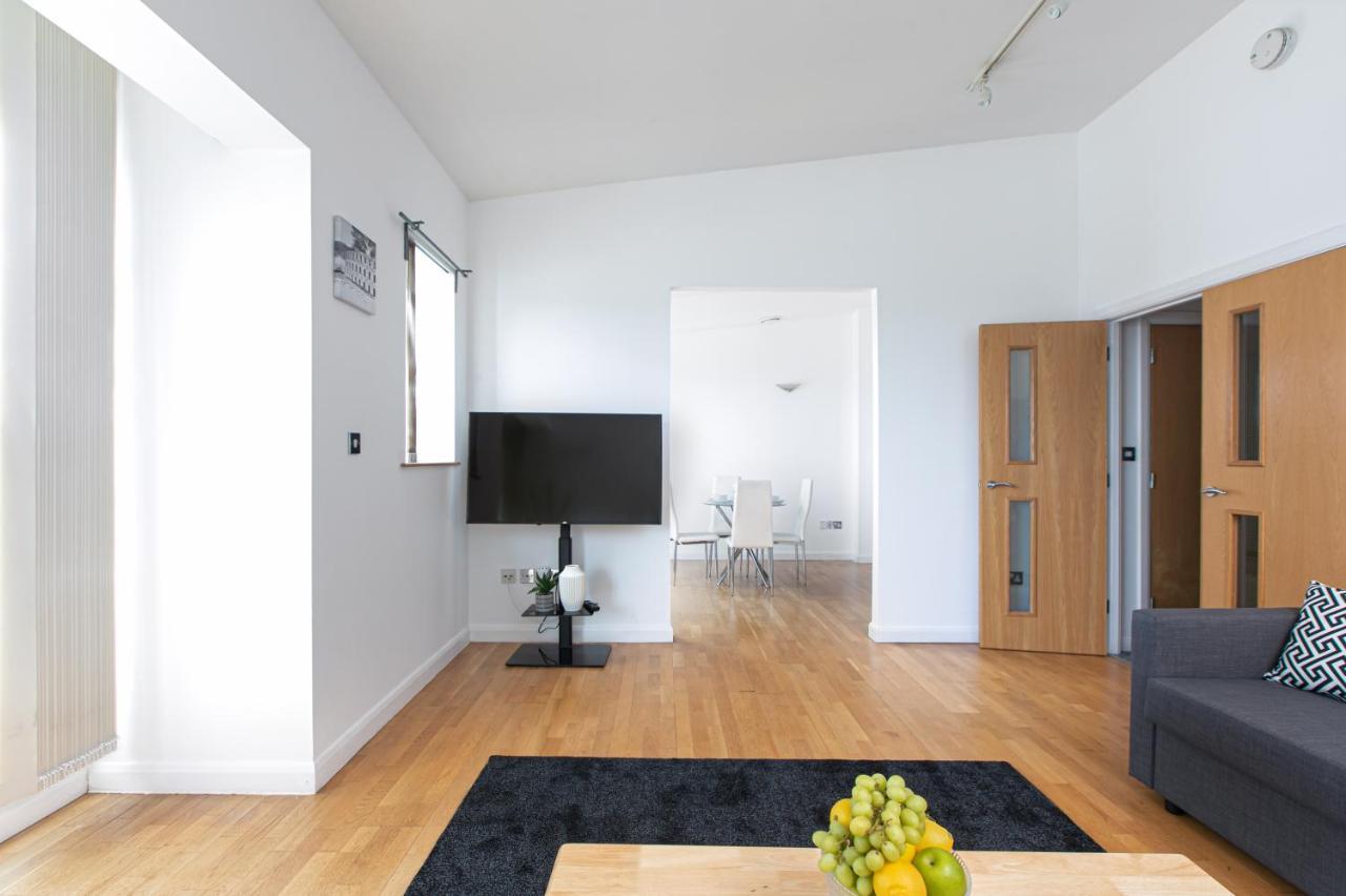 Skyvillion - 3bed Penthouse Near Airport, O2 Arena, Excel Centre With Parking Apartamento *