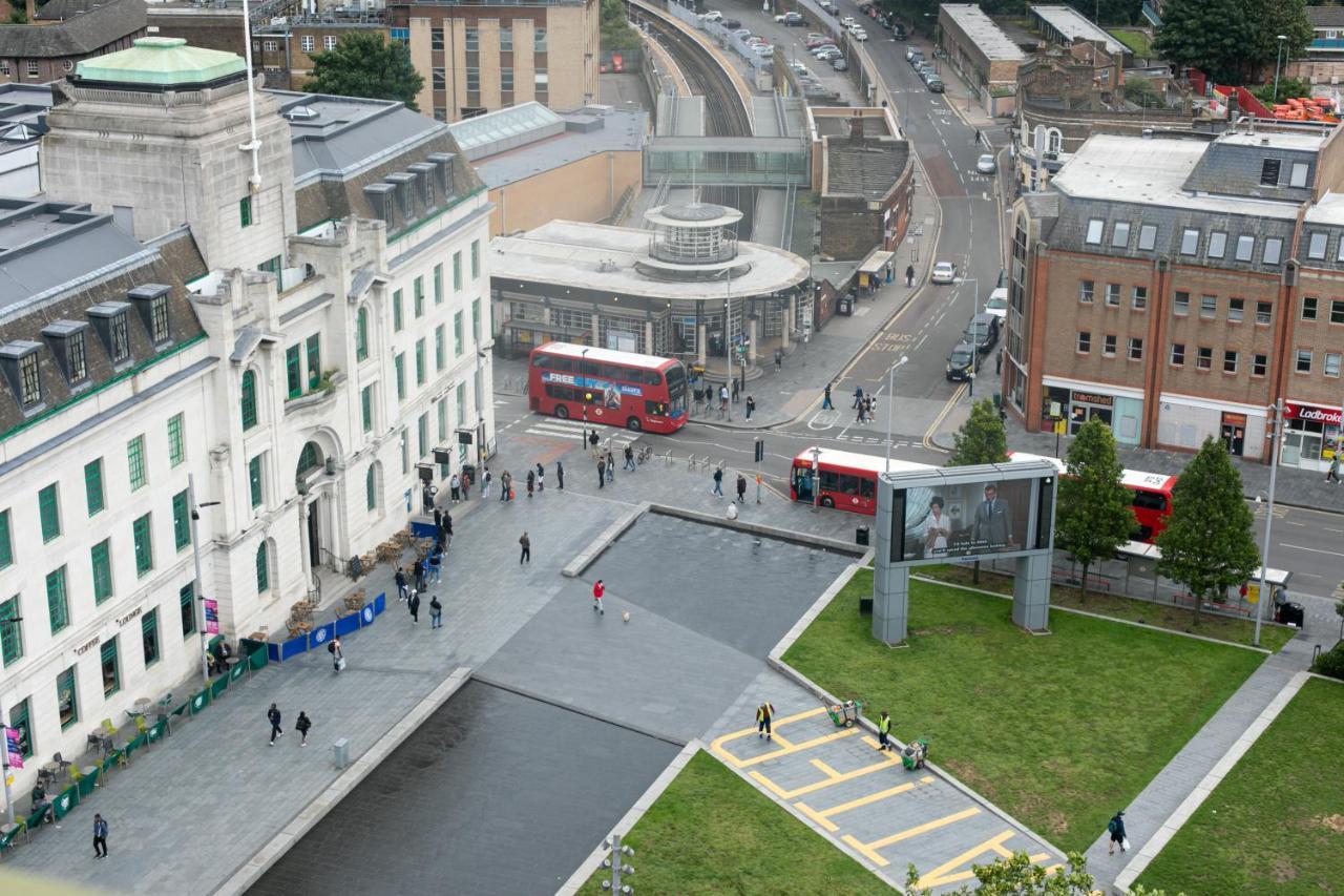 Skyvillion - 3bed Penthouse Near Airport, O2 Arena, Excel Centre With Parking Apartamento *