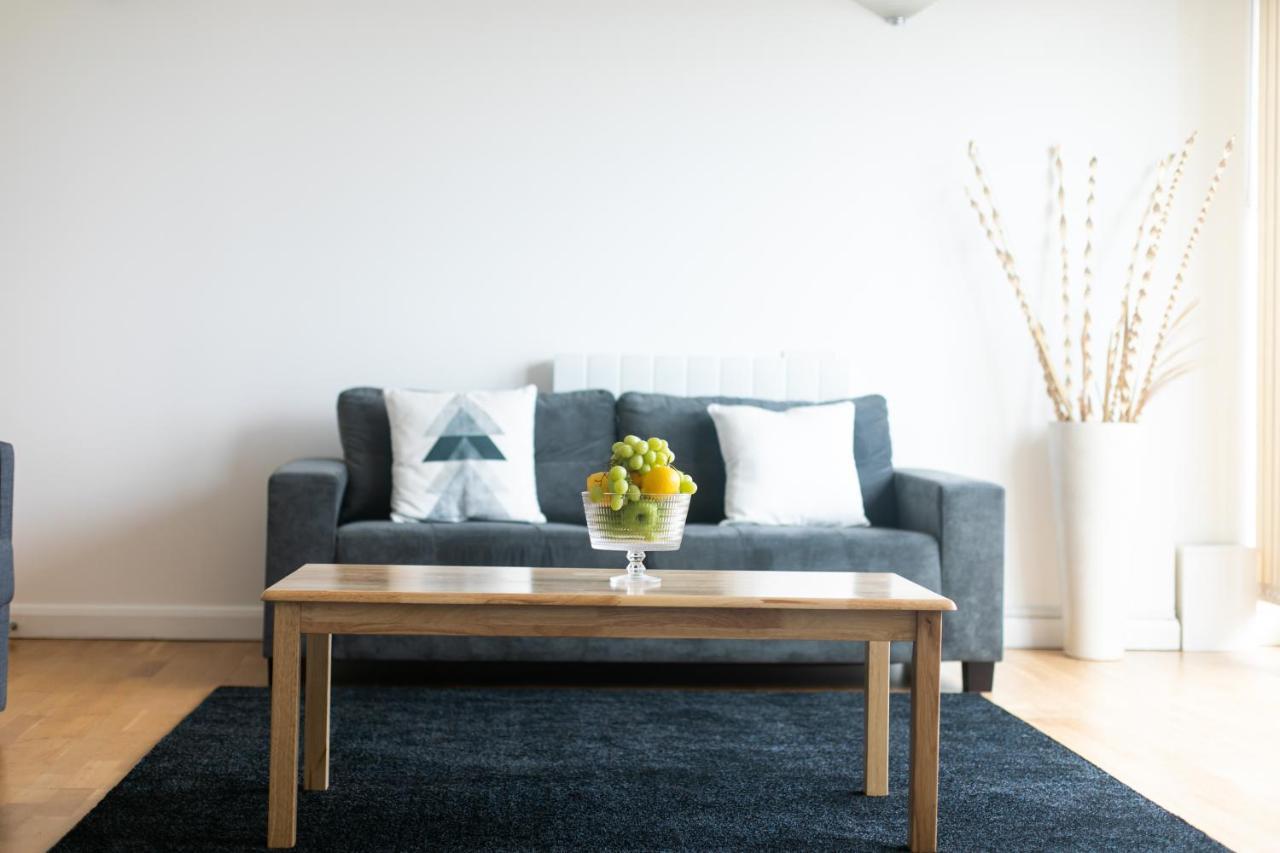 Skyvillion - 3bed Penthouse Near Airport, O2 Arena, Excel Centre With Parking