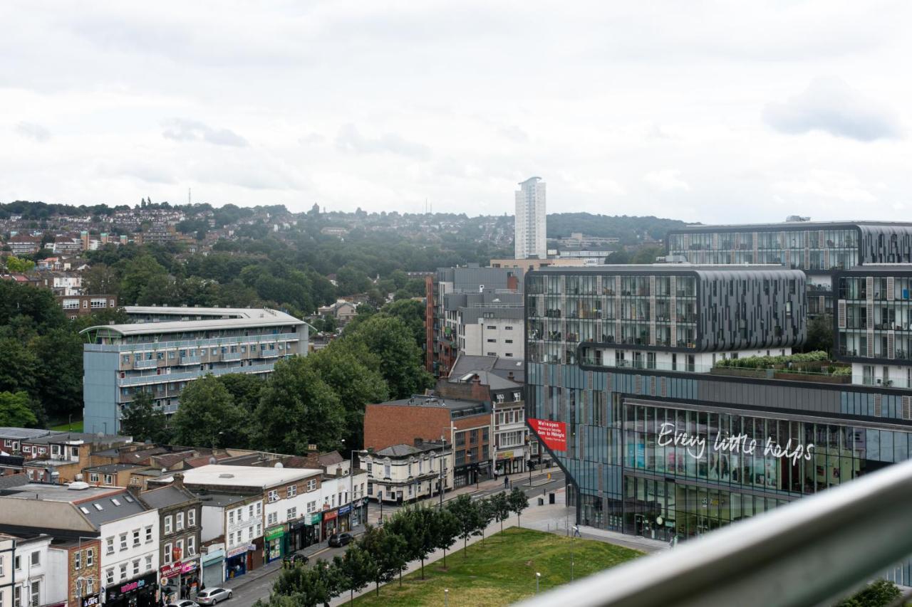 Apartamento Skyvillion - 3bed Penthouse Near Airport, O2 Arena, Excel Centre With Parking Londres