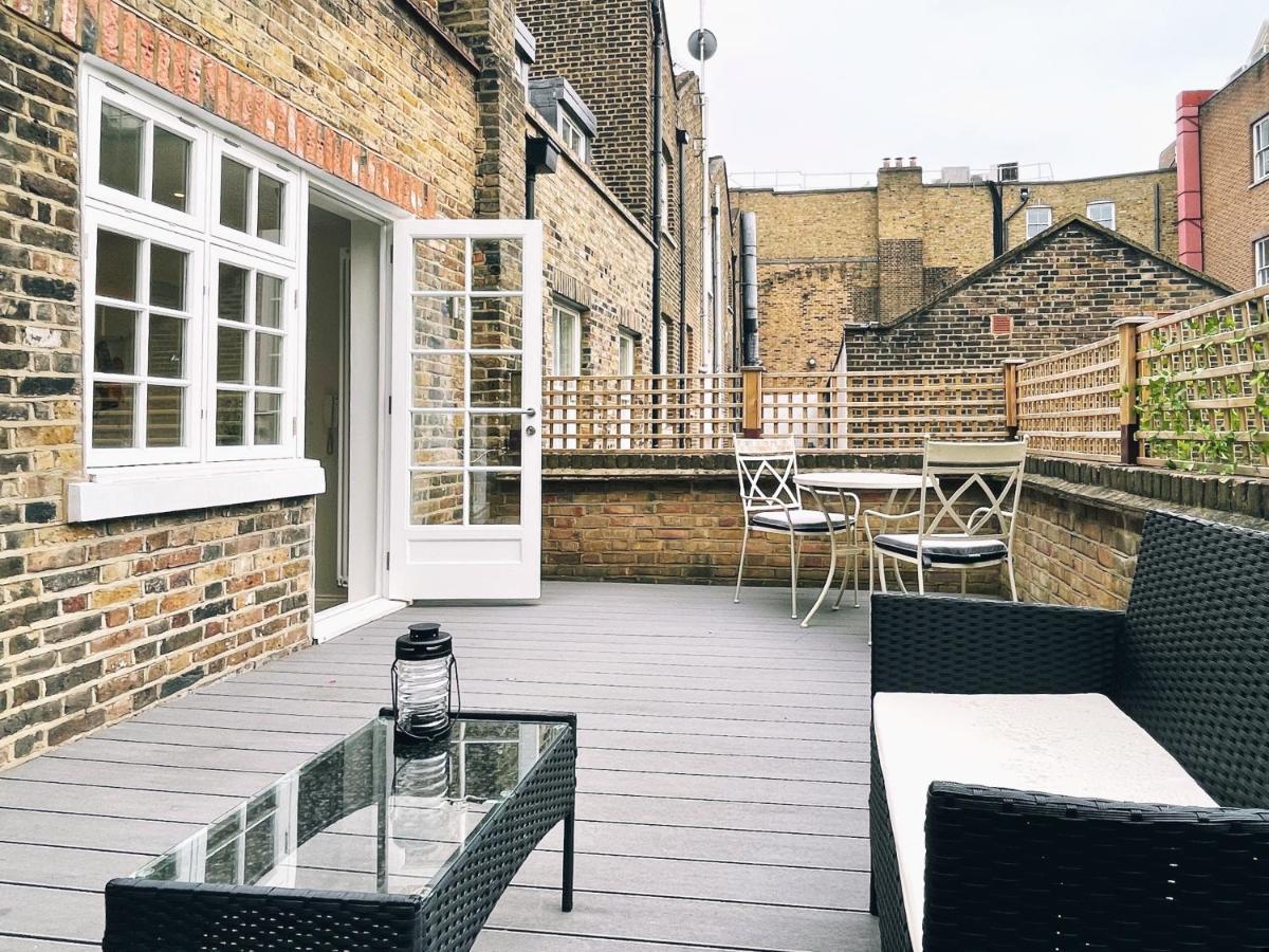 James's Place On Oxford Street London