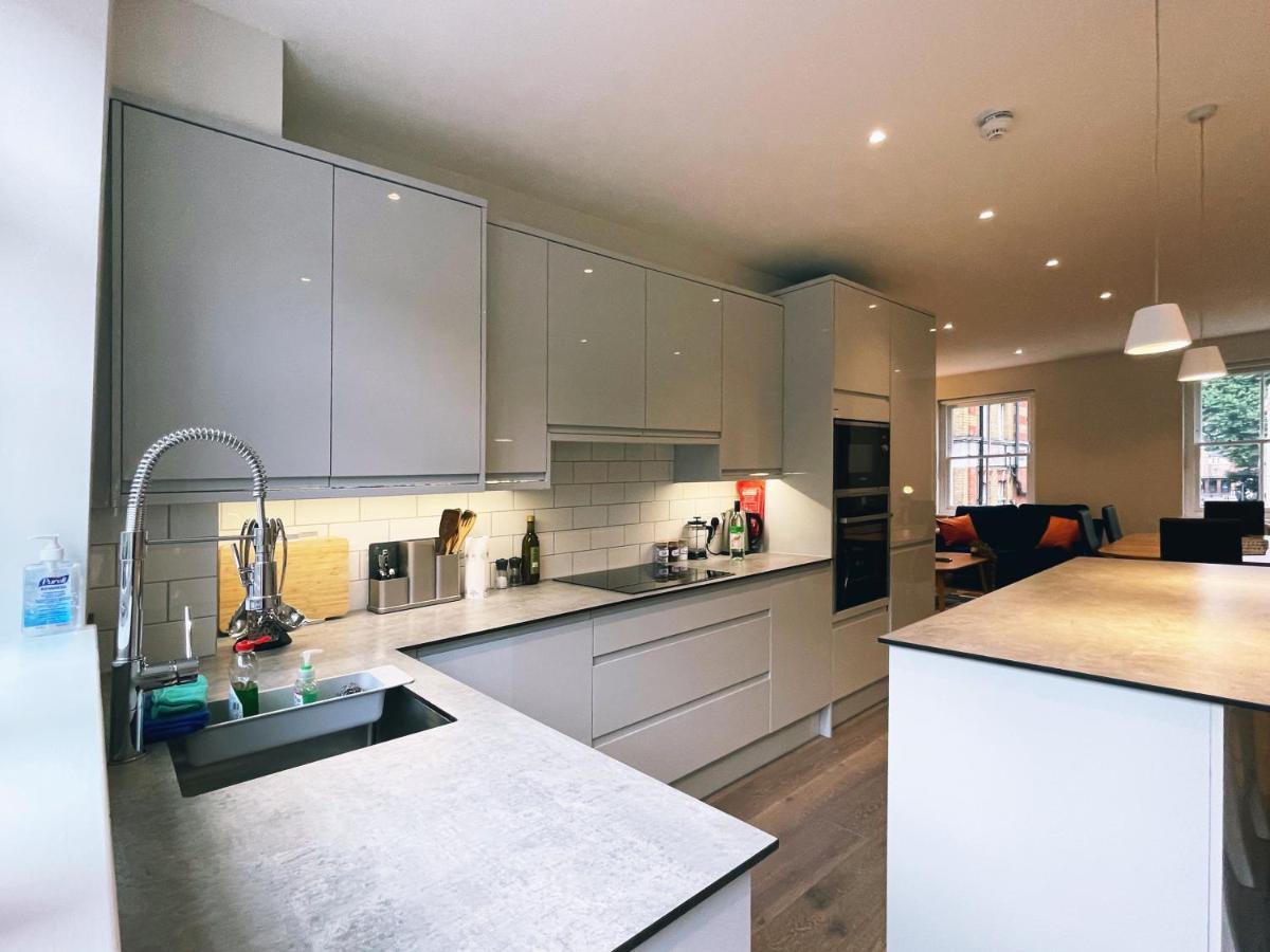 Apartment James's Place On Oxford Street London