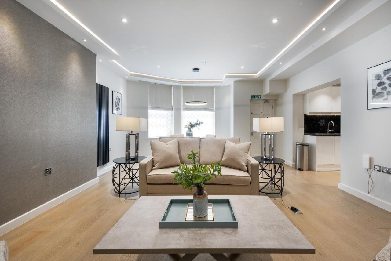Apartment High Street Kensington London