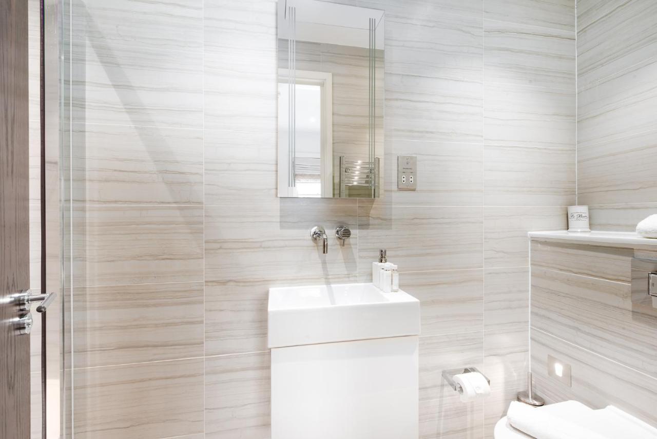 High Street Kensington Apartment *