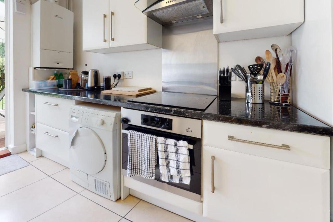 Bright And Spacious Philbeach Garden Appartement Londres