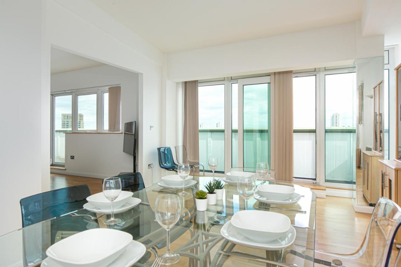 Skyvillion - 3bed Penthouse Near Airport, O2 Arena, Excel Centre With Parking Apartamento *