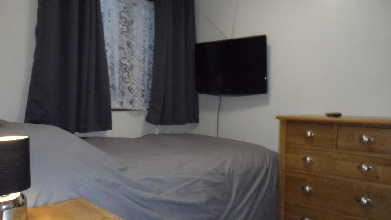 Bubblesbnb- Family 7 Bedroom House Londres