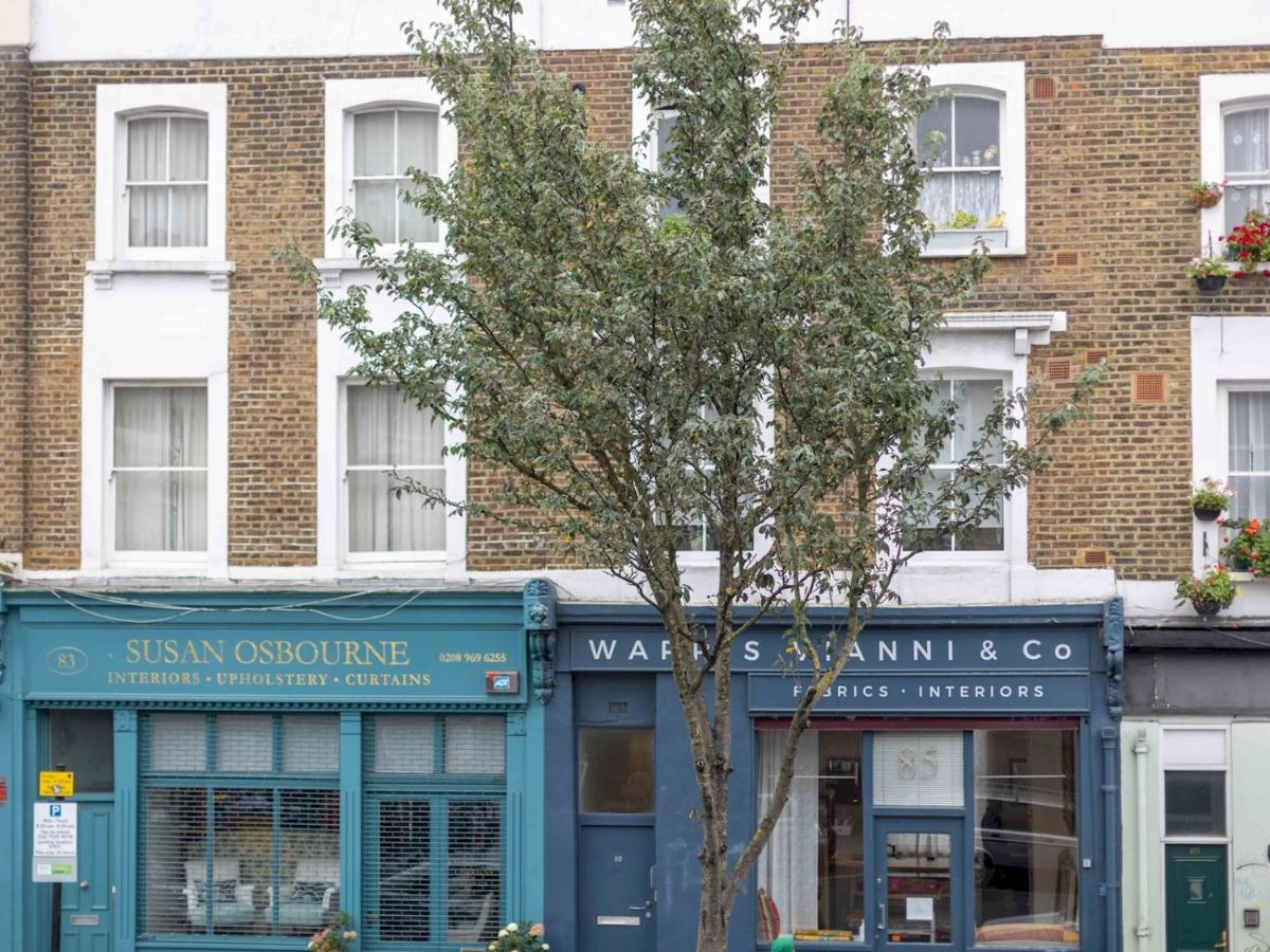 Pass The Keys Split-floors Antique In Portobello Road Apartment