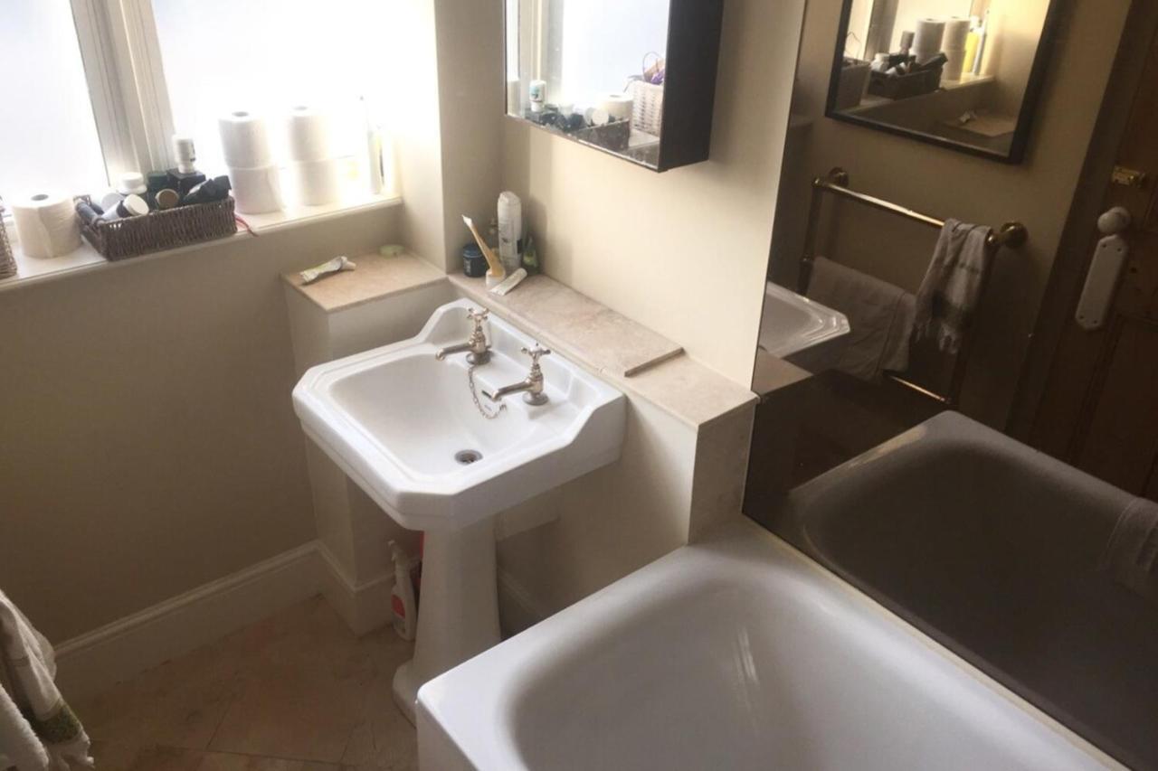 Lovely 2 Bedroom On The Corner Of Portobello Road *