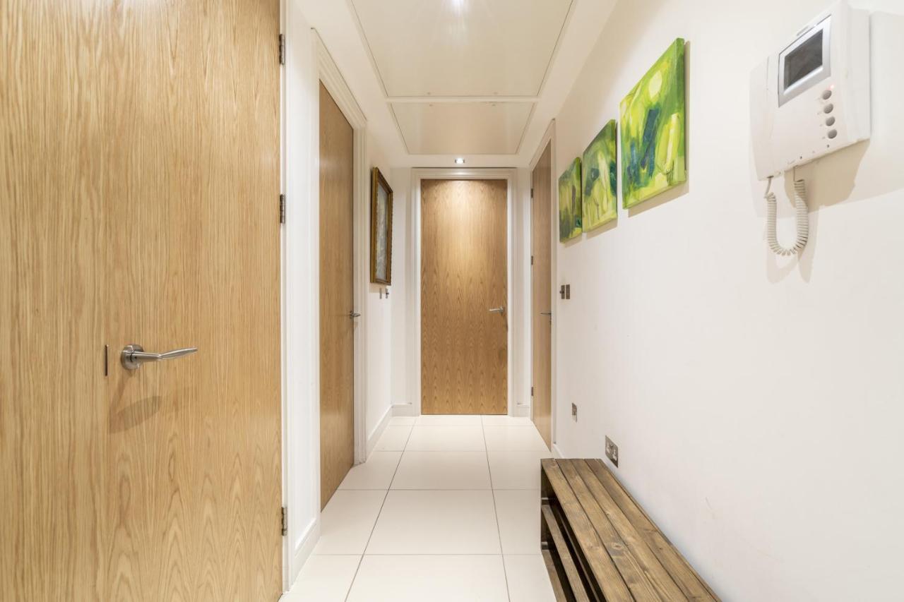 1br Penthouse Flat In East Appartement