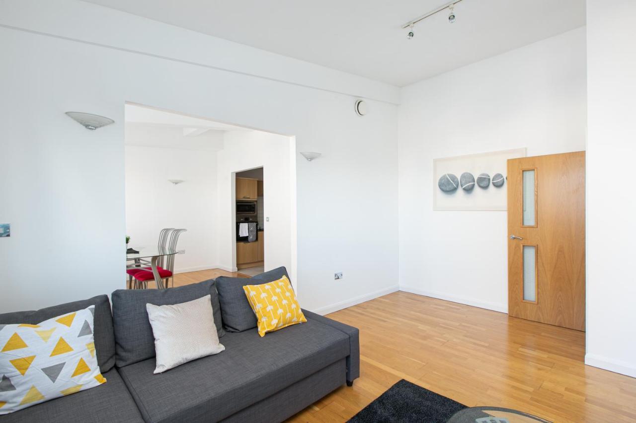 Apartamento Skyvillion - 3bed Penthouse Near Airport, O2 Arena, Excel Centre With Parking *
