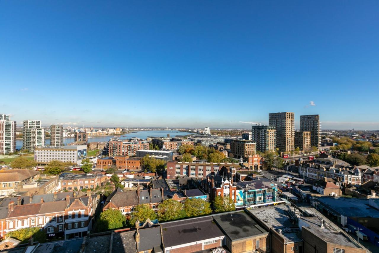 Apartamento Skyvillion - 3bed Penthouse Near Airport, O2 Arena, Excel Centre With Parking *