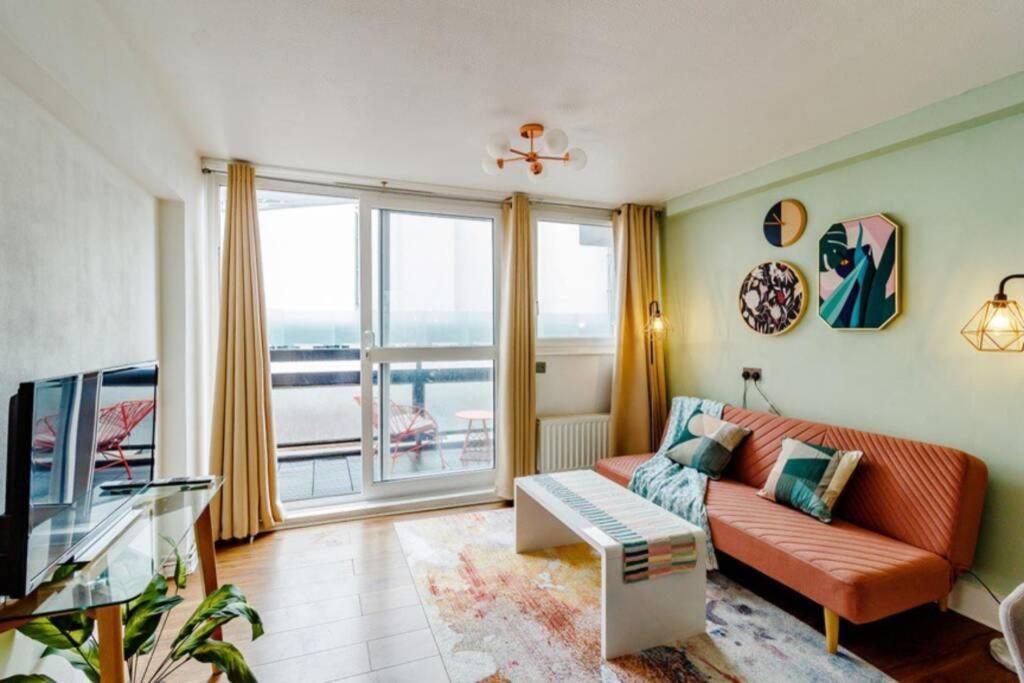 Super Spacious 2 Bedroom Apt 20mn From Central. Appartement *