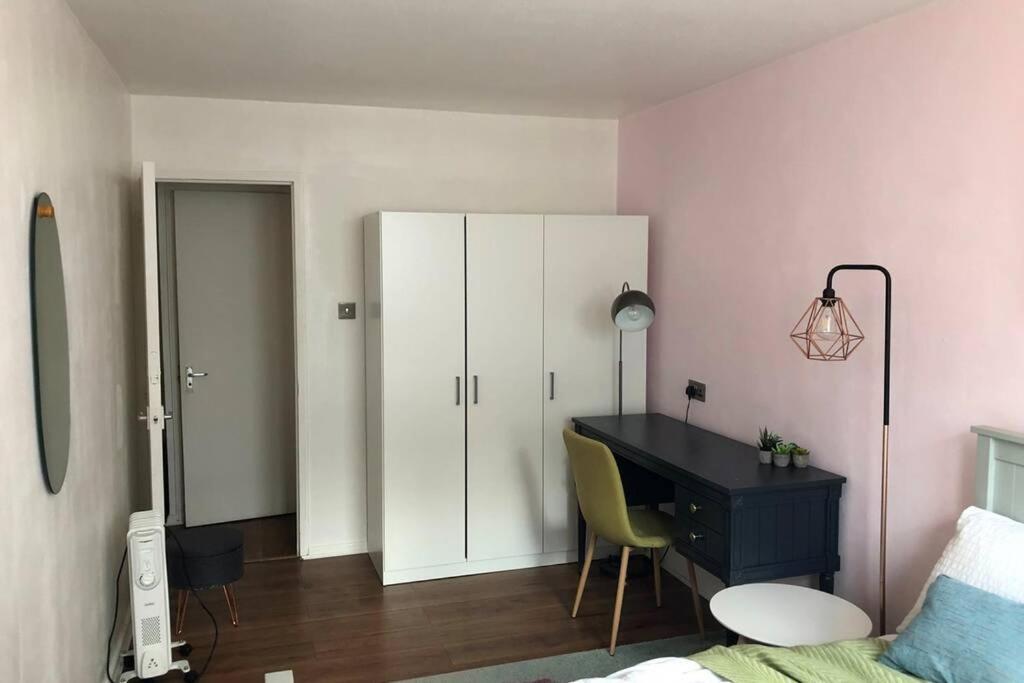 Appartement Super Spacious 2 Bedroom Apt 20mn From Central.