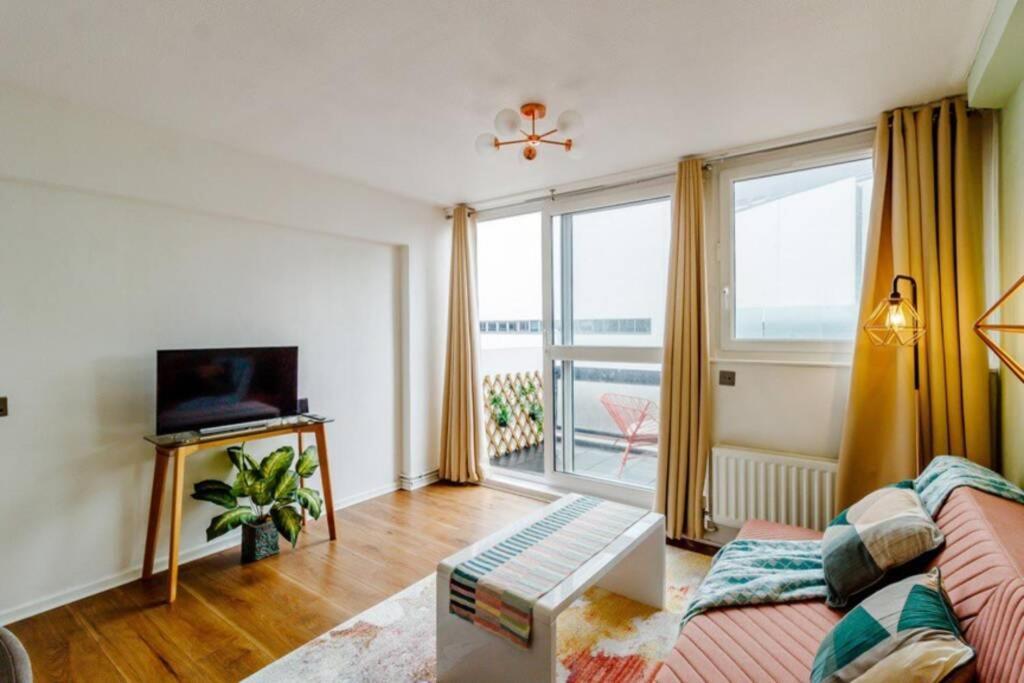 Super Spacious 2 Bedroom Apt 20mn From Central. Appartement *