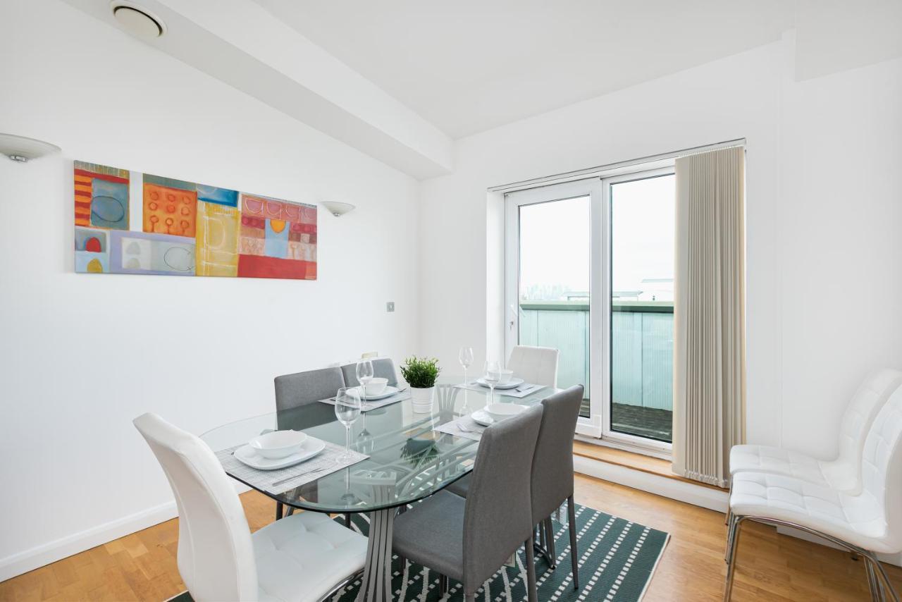 Apartamento Skyvillion - 3bed Penthouse Near Airport, O2 Arena, Excel Centre With Parking *