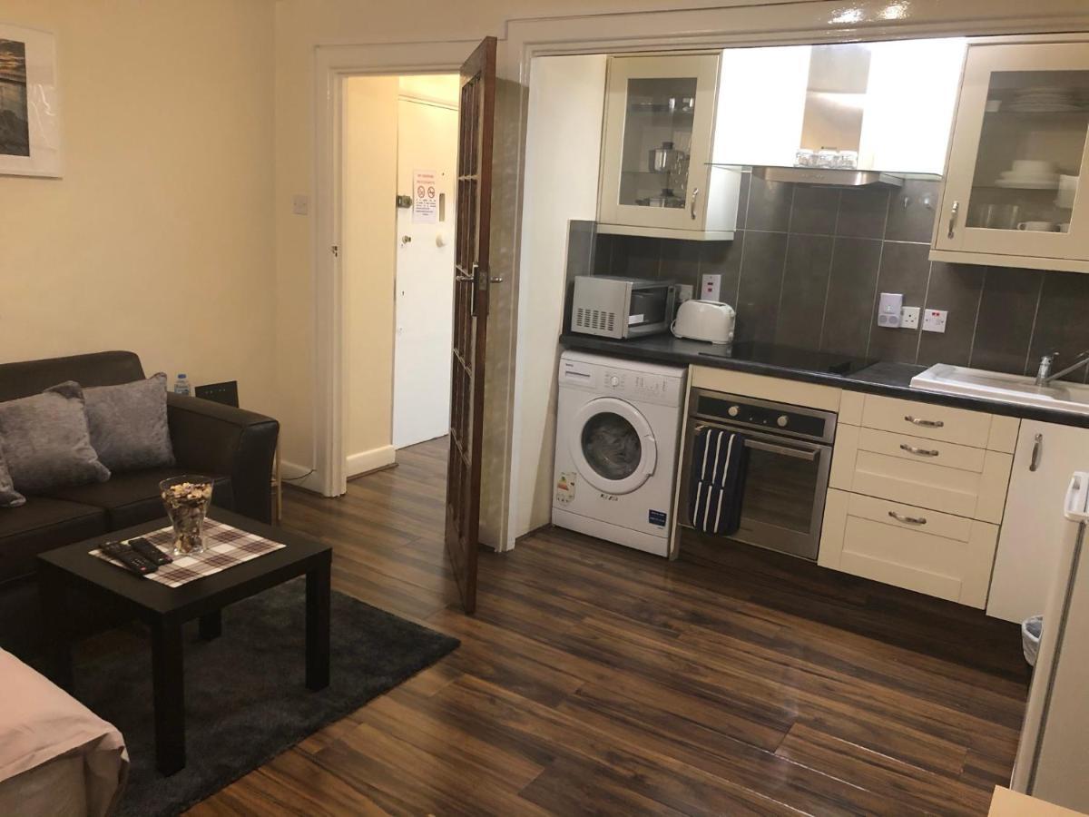 Apartamento Lovely Studio In *