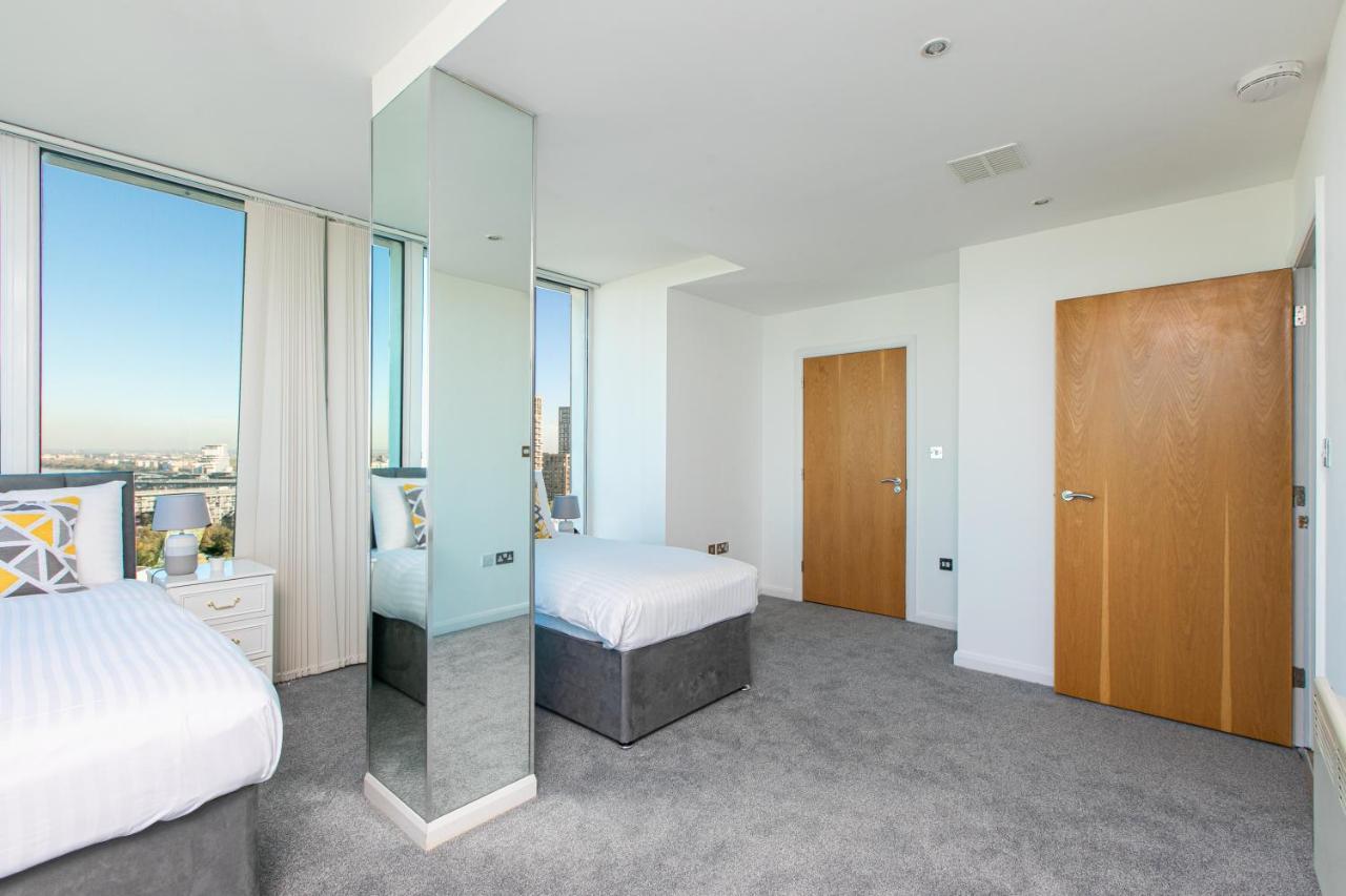 Skyvillion - 3bed Penthouse Near Airport, O2 Arena, Excel Centre With Parking * Londres