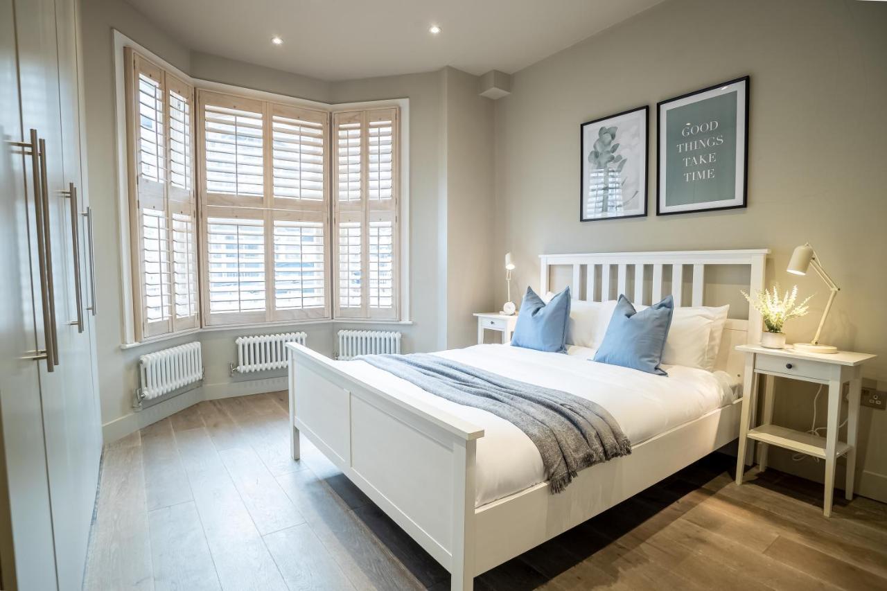 Modern Two Bedroom In Fulham By Sojo