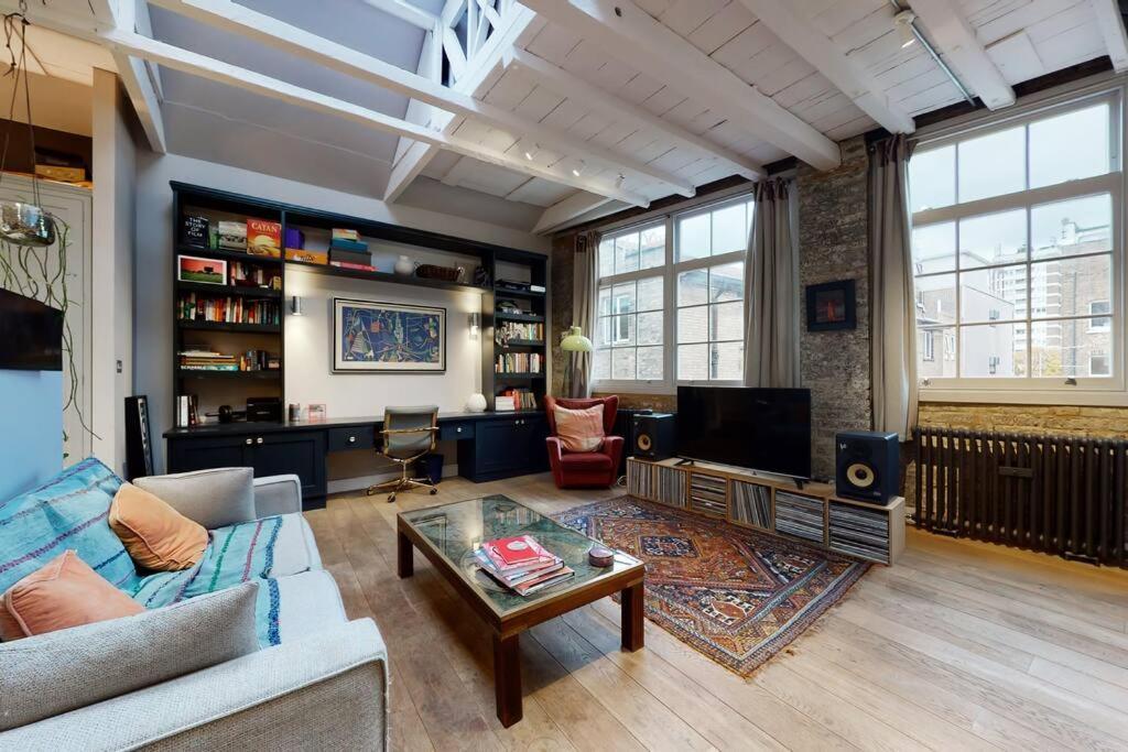 Stylish 2 Bedroom 2 Bathroom Flat In Islington *