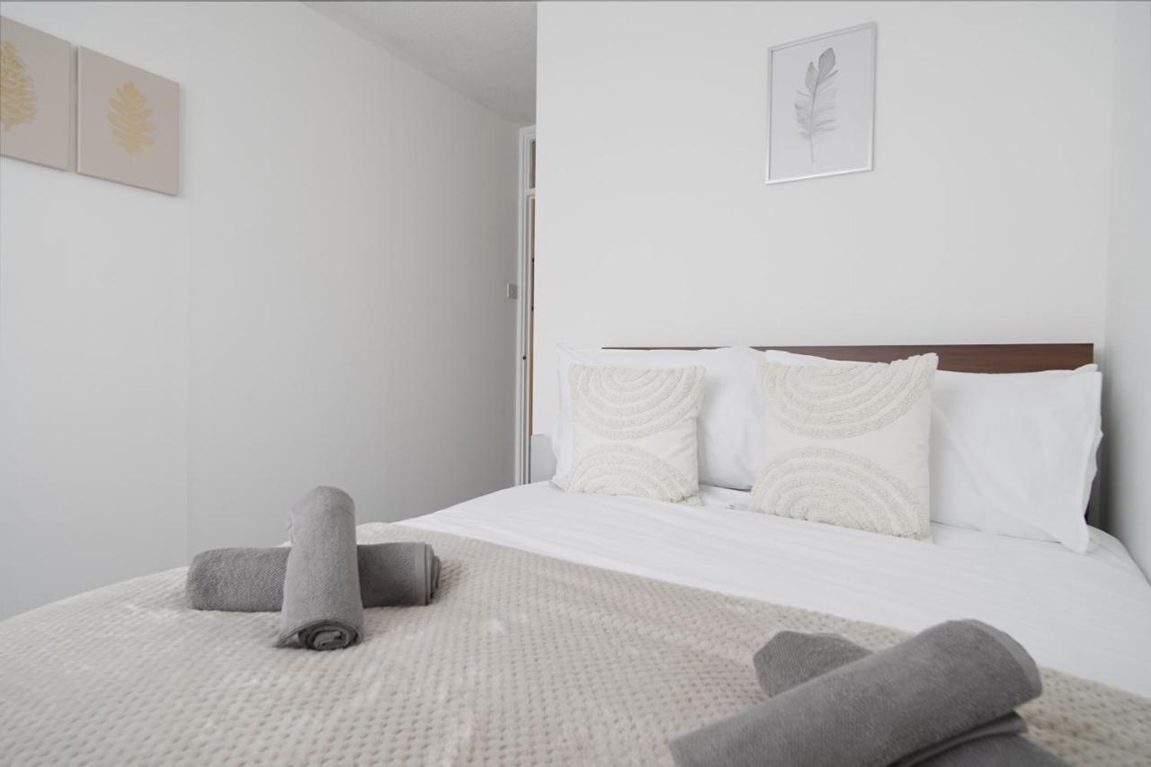 Apartamento Stylish Two Bedroom Apt