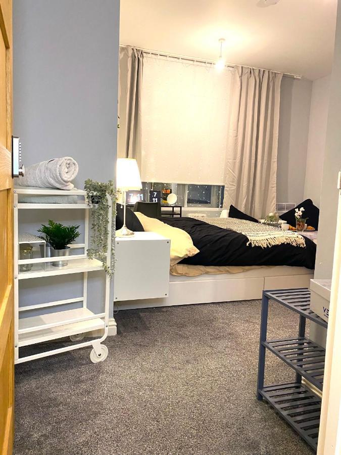 Cosy Flat In Couette-café *
