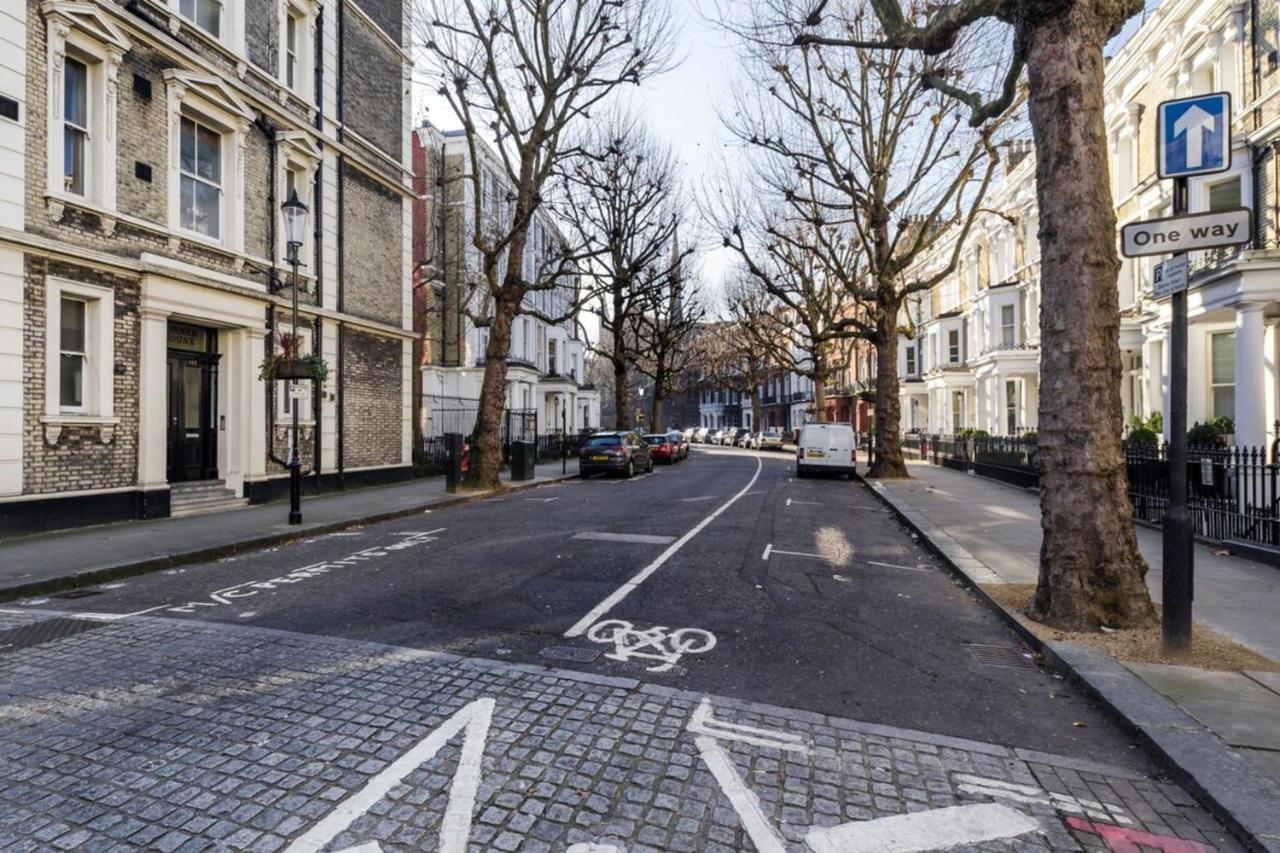 Elegant Earl's Court 2 Bedroom Flat Just 4 Minutes From Tube