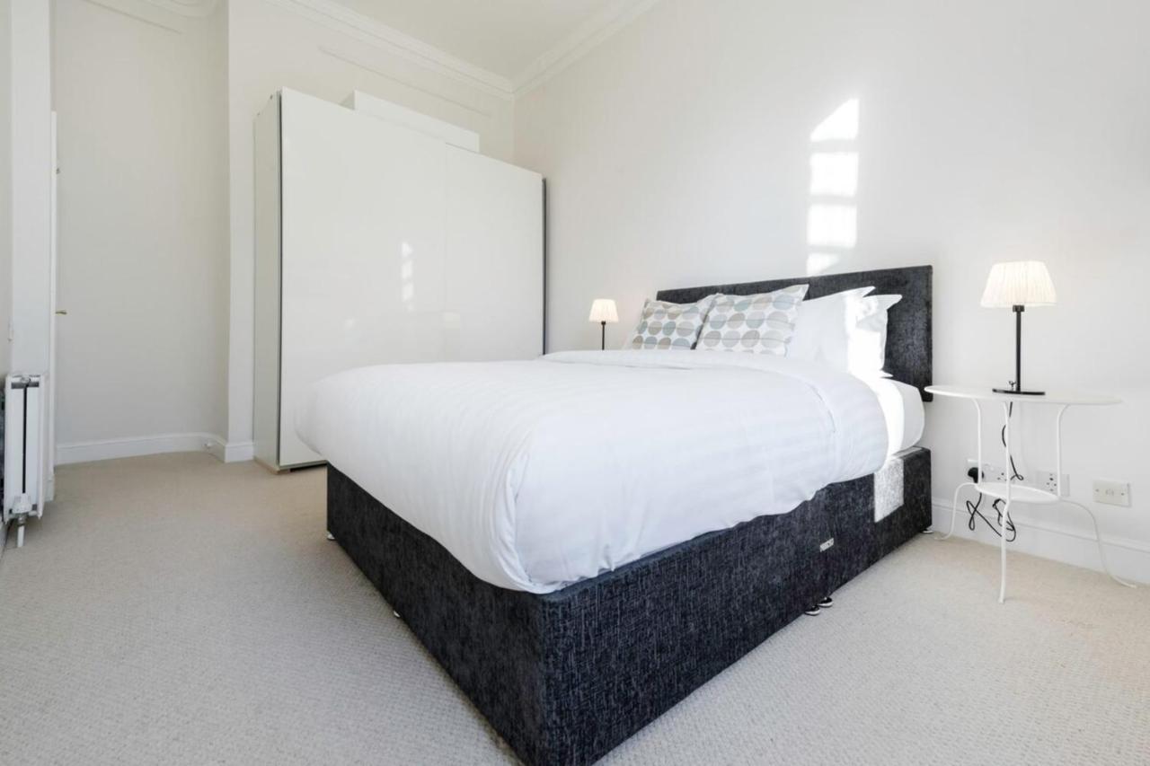 Elegant Earl's Court 2 Bedroom Flat Just 4 Minutes From Tube Appartement Londres