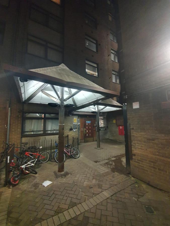 Stylish Two Bedroom Apt * Londres