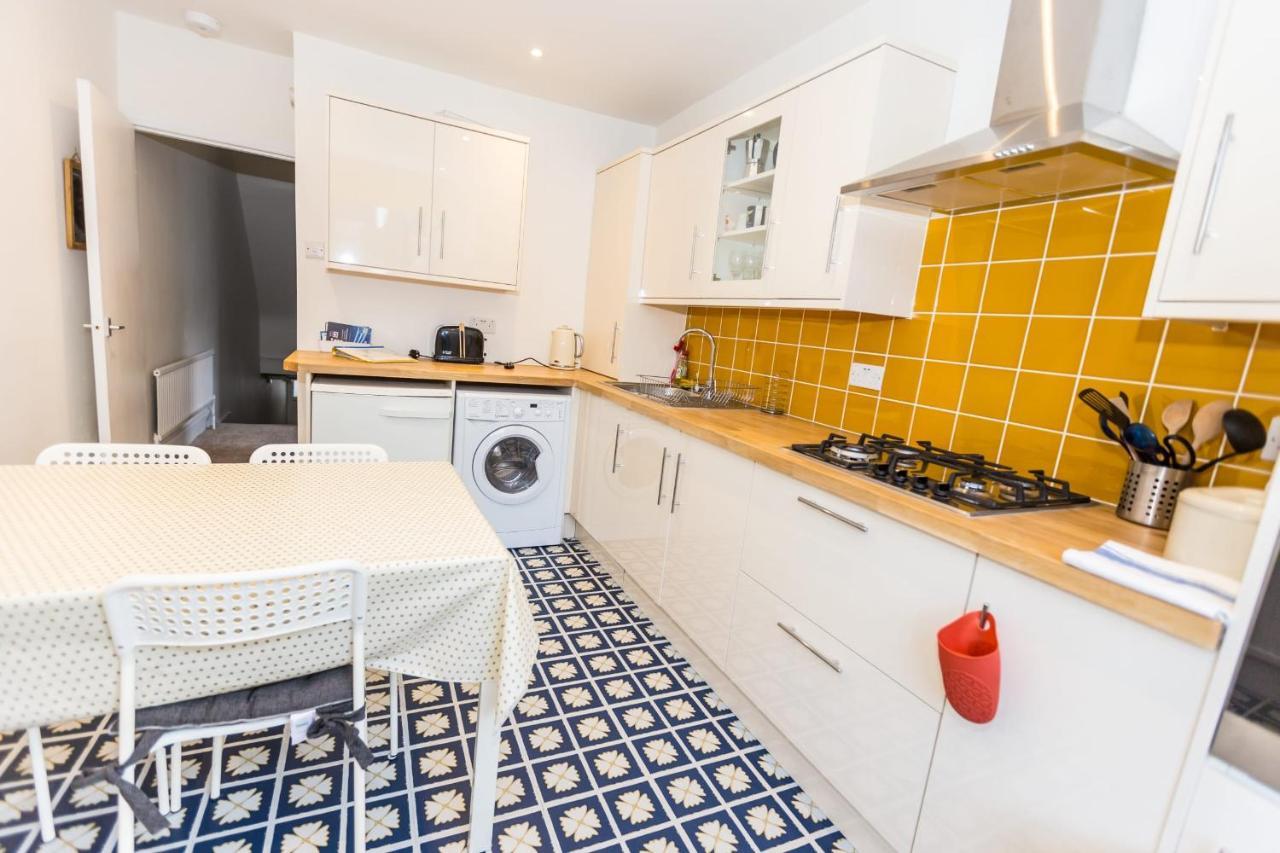 Apartment Guestready - Vibrant W Garden View In Walthamstow London