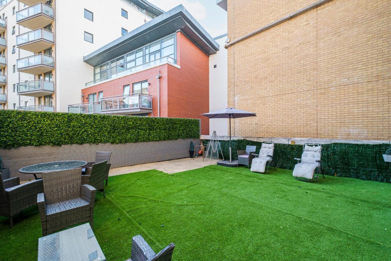 Apartamento Canary Wharf/docklands/excel Spacious Apt E14 Londres