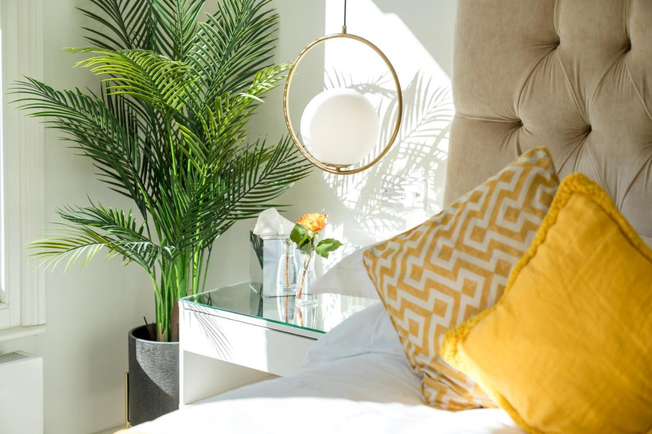 Apartment Captivating In Shepherds Bush